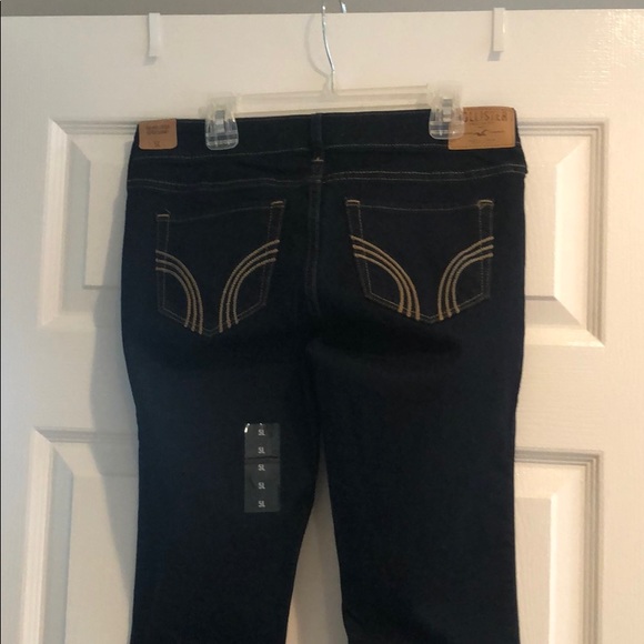 Hollister Super Skinny Jeans - Picture 3 of 5